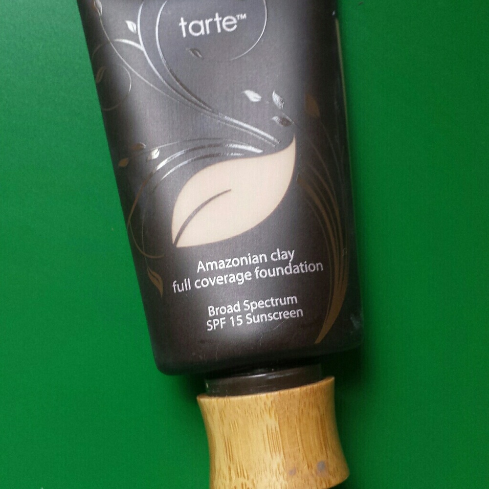 Tarte Amazonian Clay Foundation